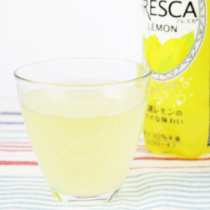 キリッとさわやか！　大人向け炭酸飲料『FRESCA LEMON(フレスカ レモン)』試飲フォトレビュー