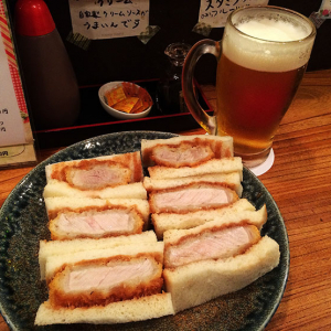 東京都台東区鳥越の『まめぞ』で明太クリームパスタとかつサンドを食べる