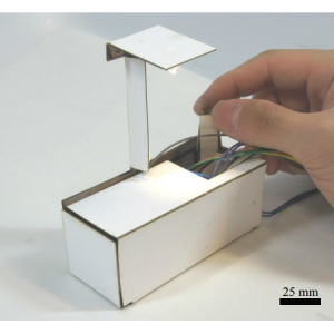 3Dプリントアウト可能、“ひとりでに組み立てる”ロボットランプ　