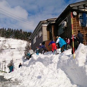 過疎・高齢化が進む豪雪地帯で活躍、新潟県の除雪ボランティア