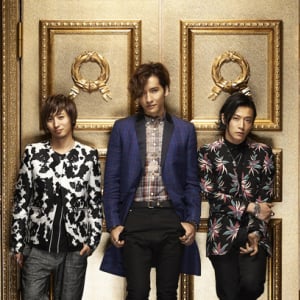 w-inds. 新作ジャケットは大人びた3人が目印＆ライブ作品から3曲先行公開