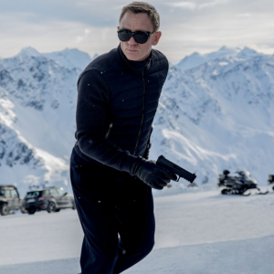 雪山でのカーチェイスも！　『007 スペクター』新場面写真が到着