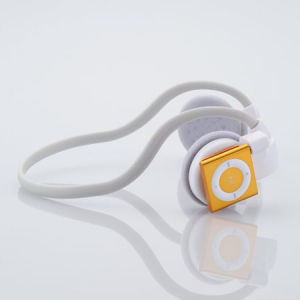 『iPod shuffle』を装着できるスポーツ向けネックバンドタイプヘッドホン『Actrail』