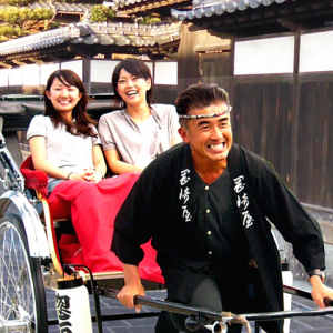 これは嬉しいでしょ！成田空港に人力車、舞妓さん…海外からの旅行者に日本文化を紹介
