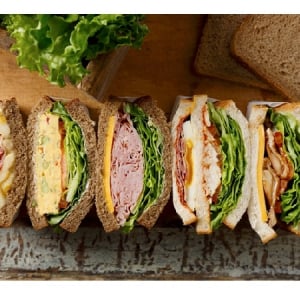 スタバから「meal sandwich」なサンドイッチ5種類が4月15日から発売！その日の気分に合わせて楽しんで。