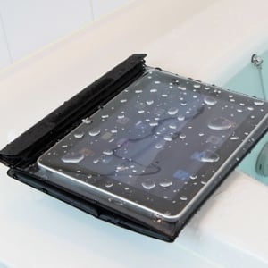 水深10mまでOK！　DRiPROの『iPad用防水ケース』『iPhone/iPod用防水ケース』