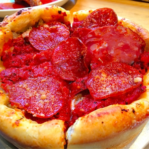 ピザ好きなら知っている、本当にウマイピザは薄くない！分厚いシカゴピザを食べてみた。