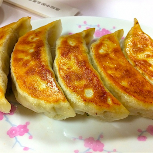 【タモさん行きつけの中華料理屋】日本で最もセレブと言われる焼き餃子を食べてみた